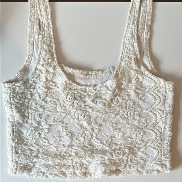 Abercrombie & Fitch Lace Crop Top Cream - Picture 2 of 7